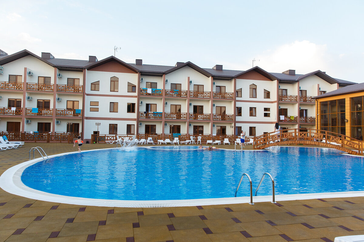 Клуб-Отель Золотой Берег, фото из открытых источников