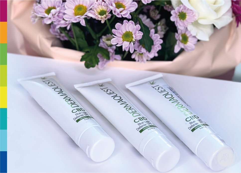 CBD "Блю Лайт" крем SPF 30 для лица DermaQuest полноценная защита от всех видов излучений, комфортная текстура, гипоаллергенный, лечебный состав. Выполняет функцию дневного крема и защитного одновременно.