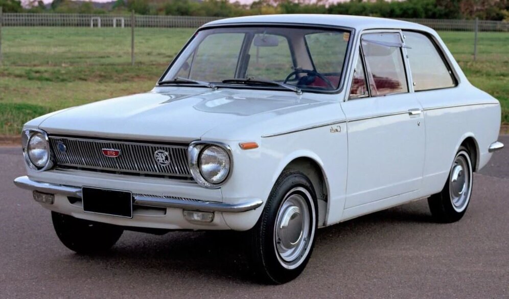 Toyota Corolla 1 поколение 1966 год.