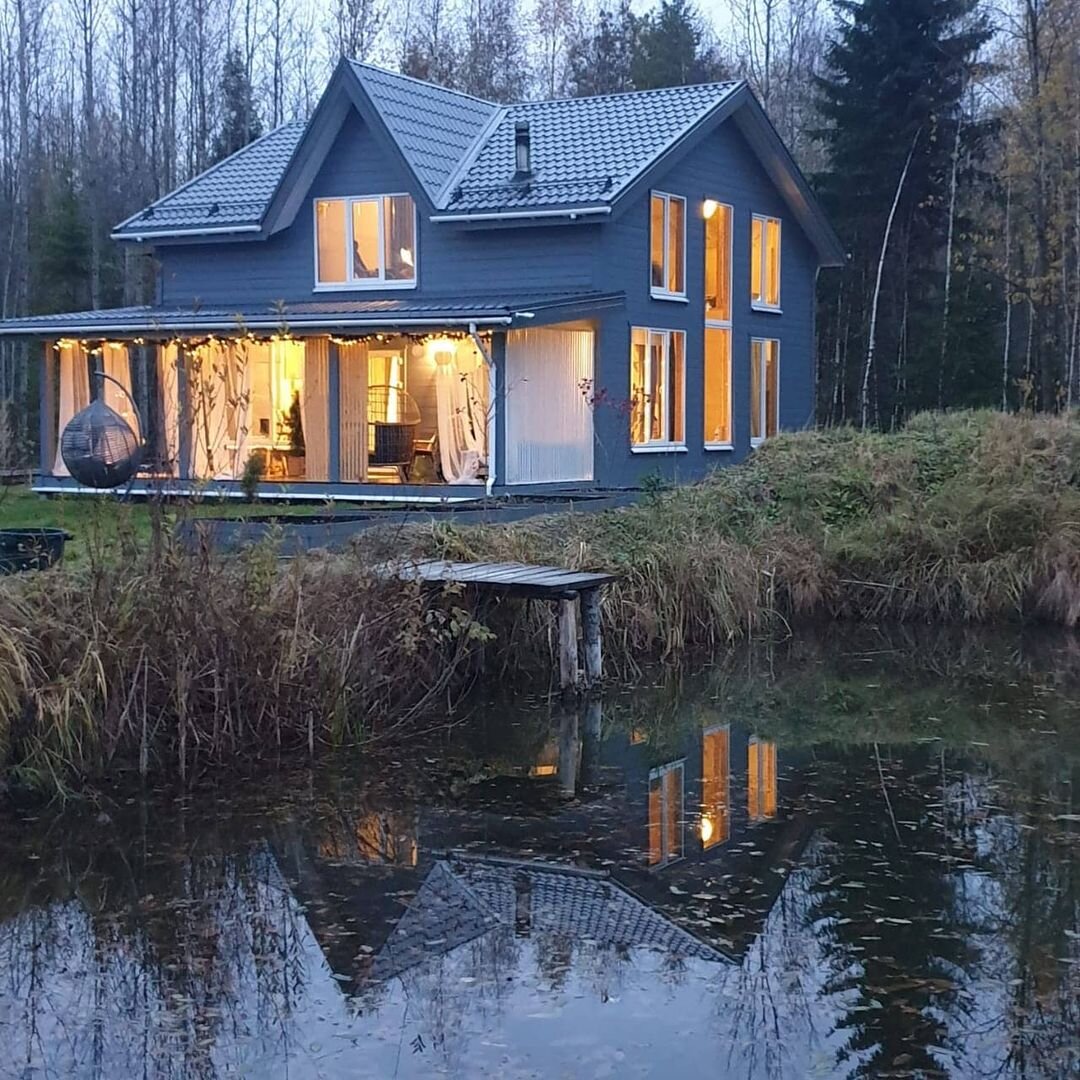 Потрясающий дом, который построили для себя без дизайнеров и готовых  проектов за 2 миллиона рублей | INMYROOM | Дзен