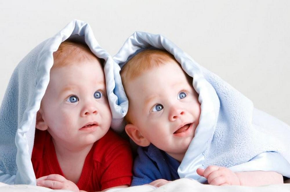 Девочка и мальчик. Источник https://funik.ru.