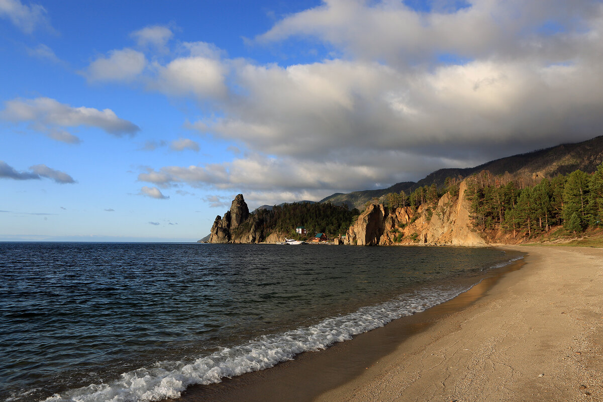 Бухта Пеачаная. Вид на Малую Колокольню. Фото Бориса  Слепнева