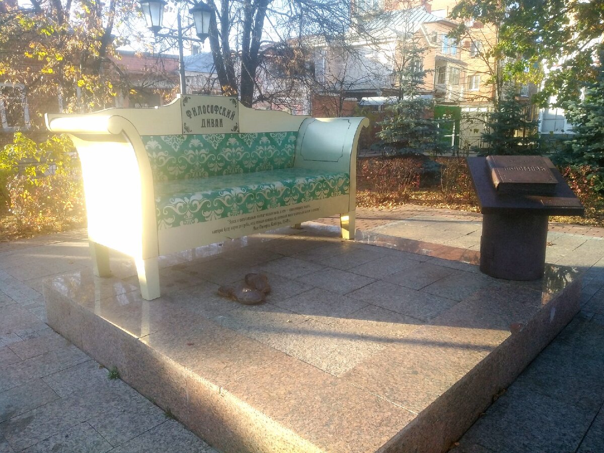 Мимо чего проезжает маршрутки. Фото автора.