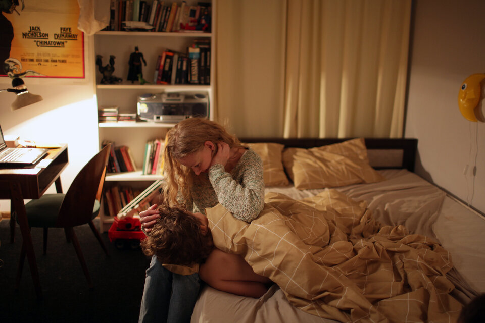 Светлана Ходченкова в роли Света, мамы главного героя