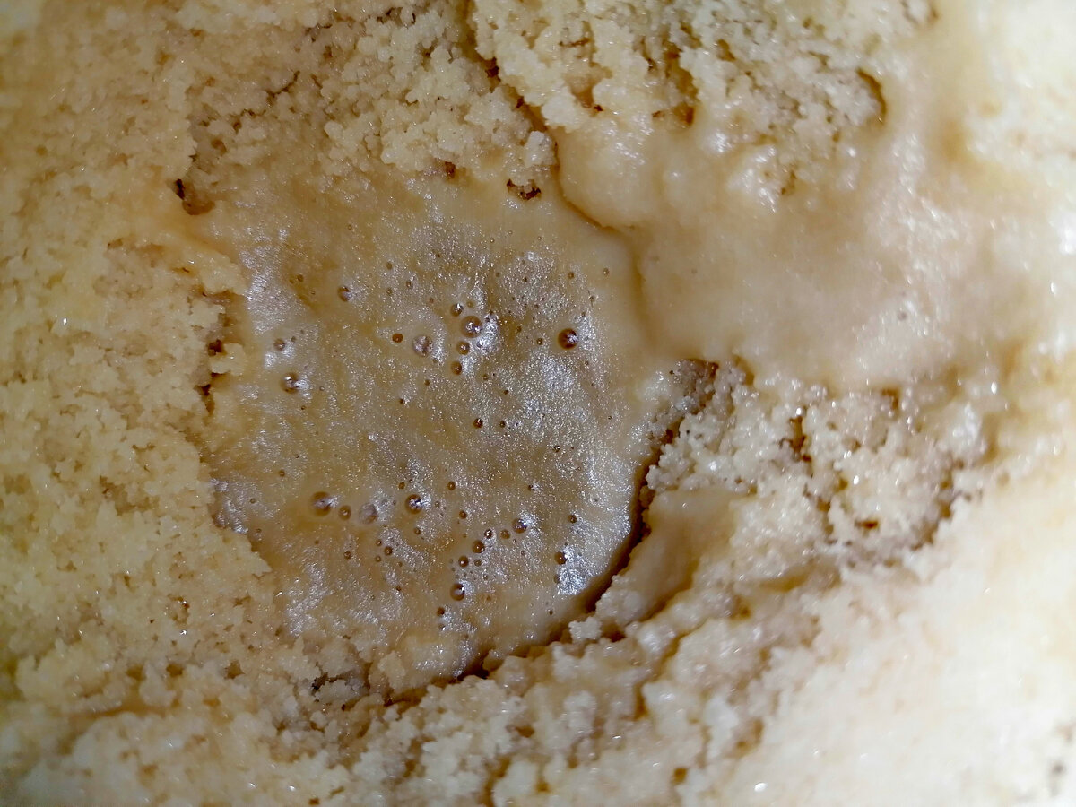 Мед использую только засахаренный