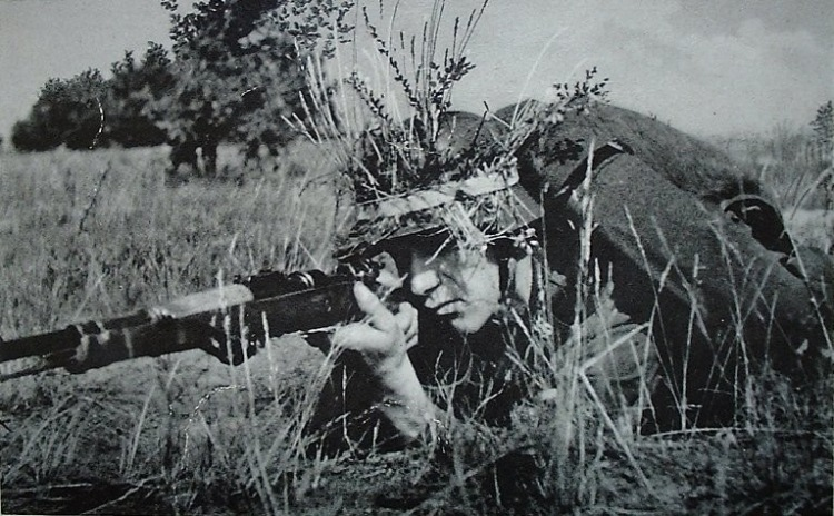 Снайперы вермахта. Снайпер вермахта второй мировой. Немецкий снайпер 1941. Немецкие снайпера вв2. Снайперы Германии второй мировой войны