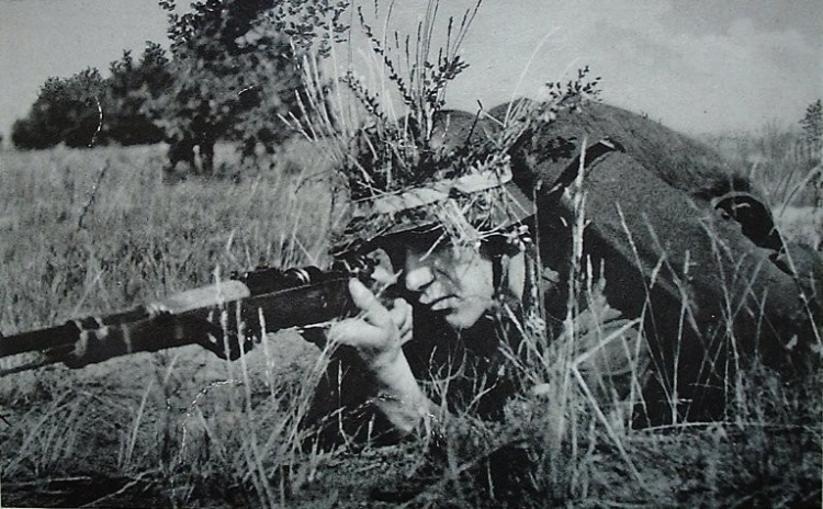 Снайперы вермахта. Снайпер вермахта второй мировой. Немецкий снайпер 1941. Немецкие снайпера вв2. Снайперы Германии второй мировой войны.