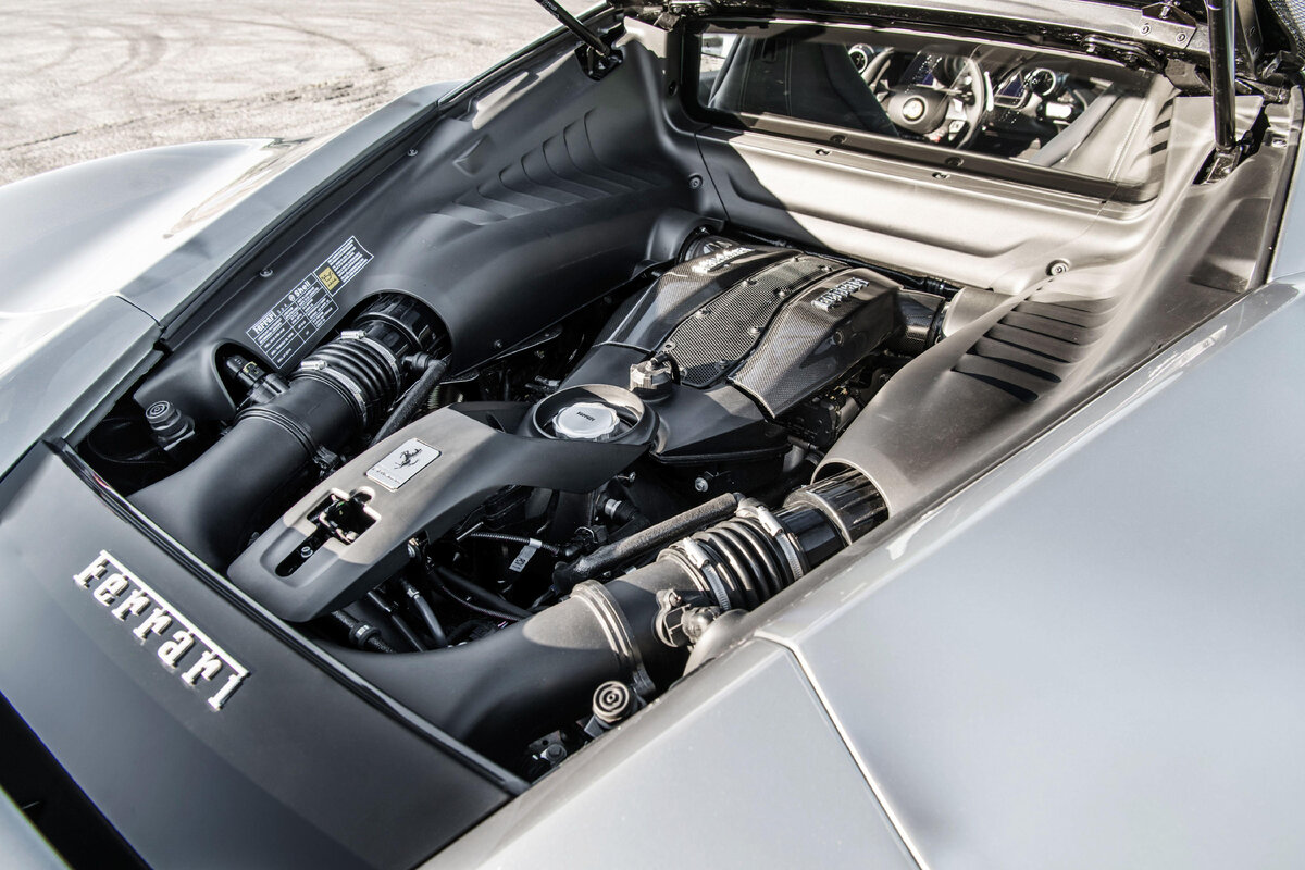 Подкапотка "Ferrari F8 Tributo"