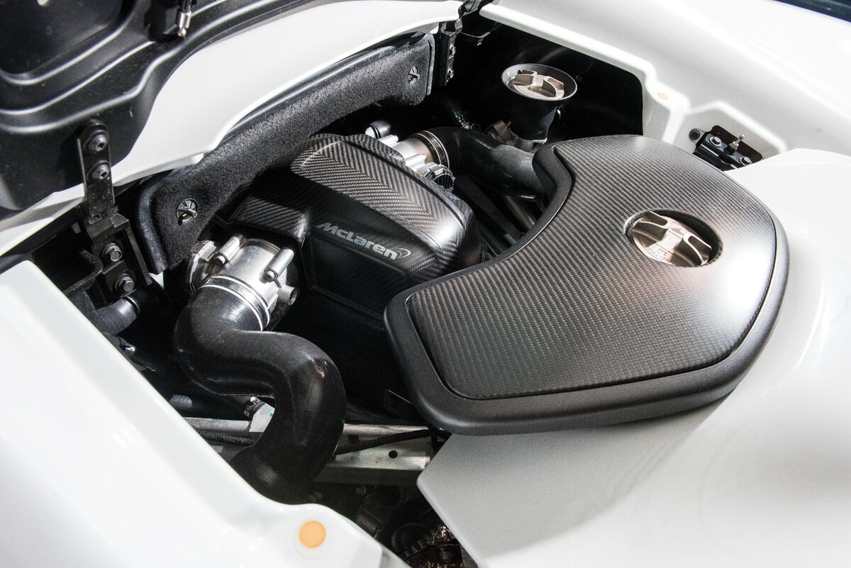 Подкапотка "McLaren 675LT"