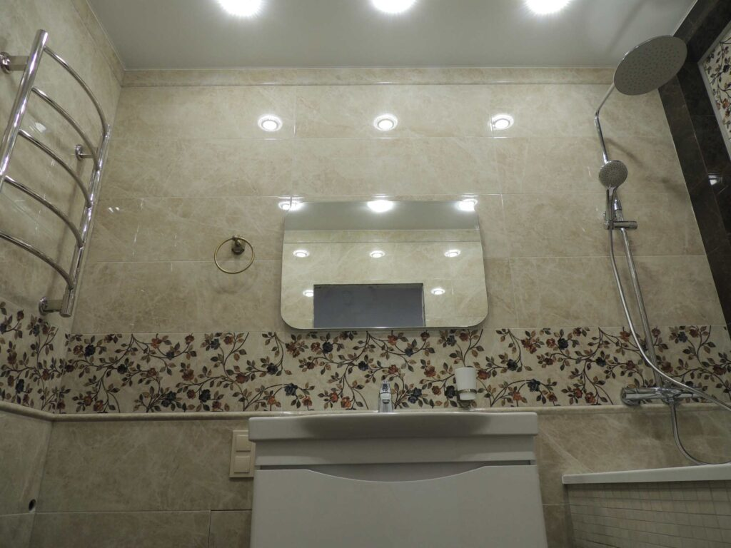 квартира в североморске ванная. ремонт ванной комнаты красноярск. ванна под ключ видео. кафелеукладка красноярск санузел. ванна под красноярск.