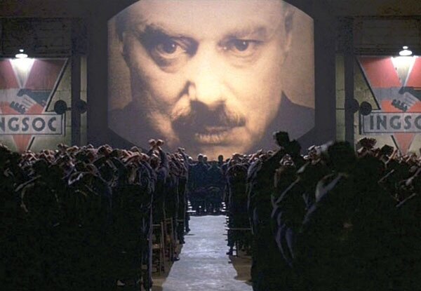 Фото взято из открытых источников. Является кадром фильма "1984"