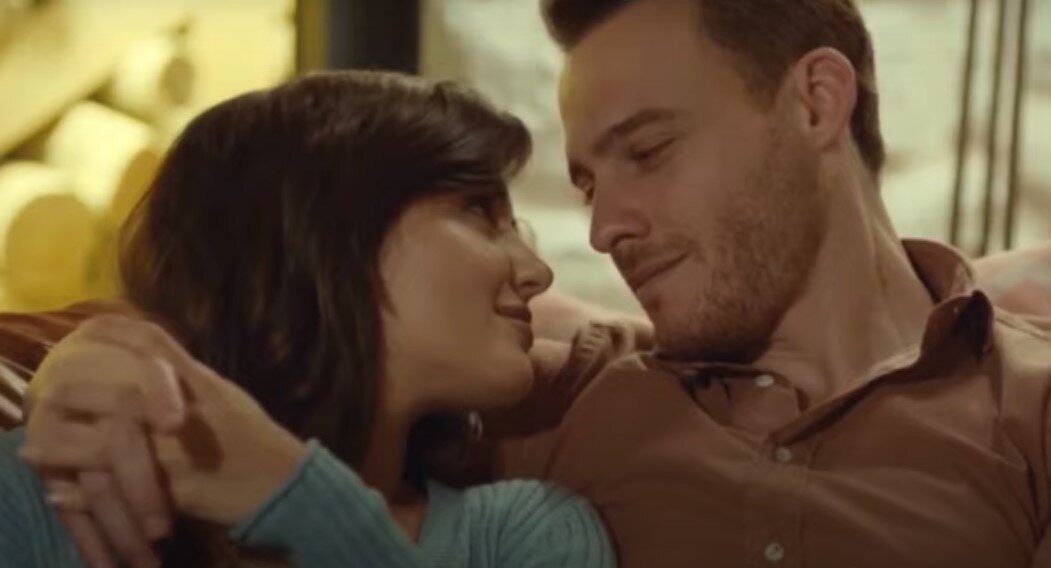 Кадр из сериала "Постучись в мою дверь"