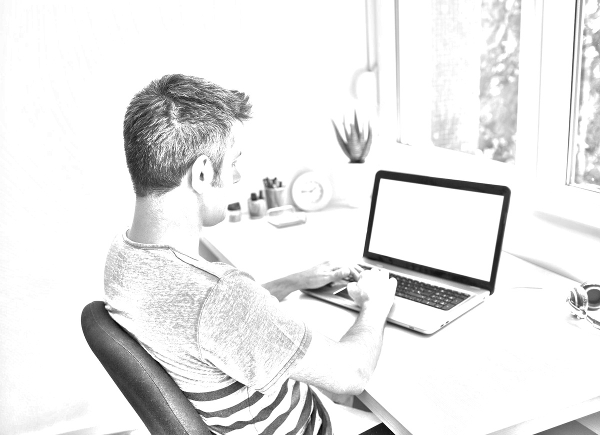 С использованием  http://web-lesson.ru/wp-content/uploads/2021/08/freelancer-working-from-home.jpg