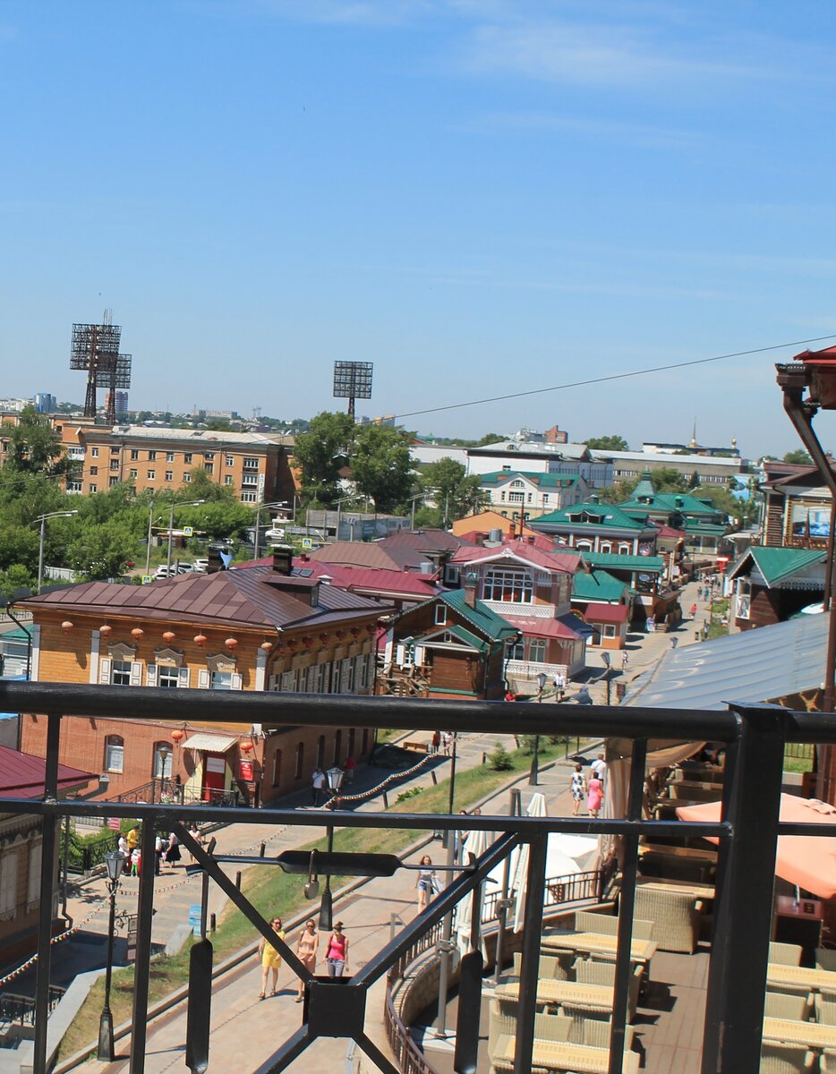 Вид на 130 квартал со смотровой площадки. Фото автора. 
