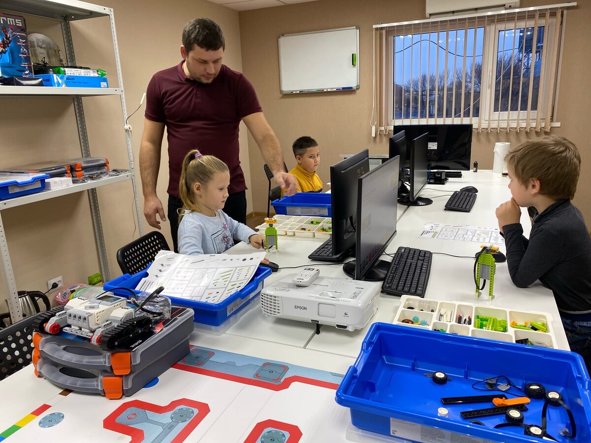Развиваем детей по максимуму на занятиях по Образовательной Робототехнике
