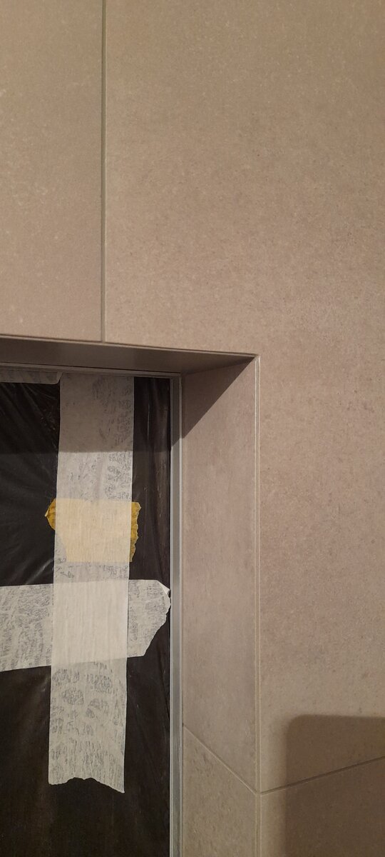 Сложный угловой запил керамогранита под 45⁰