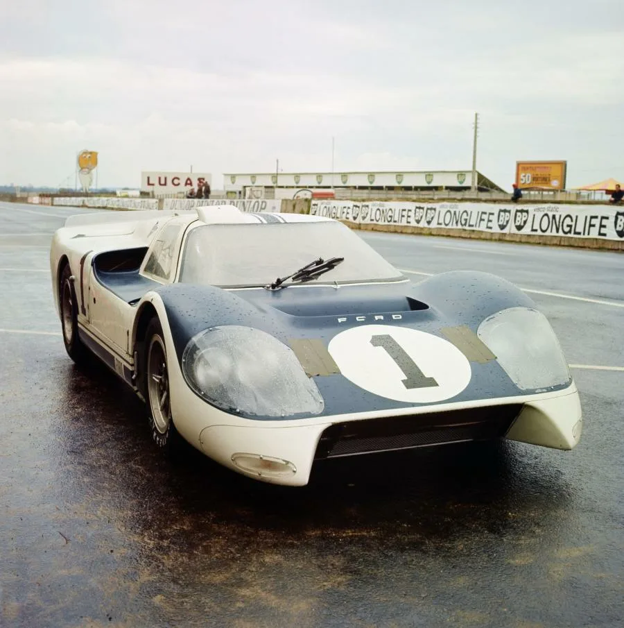 Форд болид. Форд gt40 1966 лемана. Форд против феррари форд гт40. J car. Ford gt 1966.