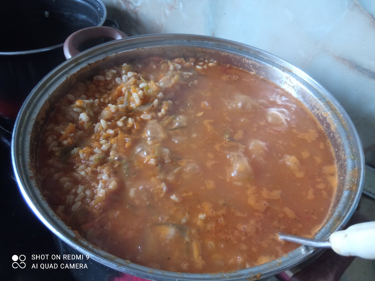 Рассольник на зиму с перловкой, свежими огурцами и томатной пастой. Классический  рецепт без стерилизации | Блогерство на пенсии | Дзен