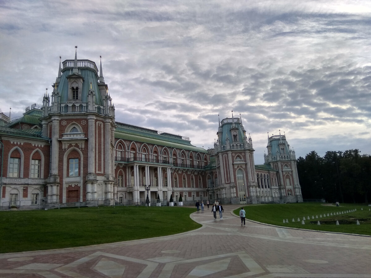 Дворец в Царицыно Центральная часть