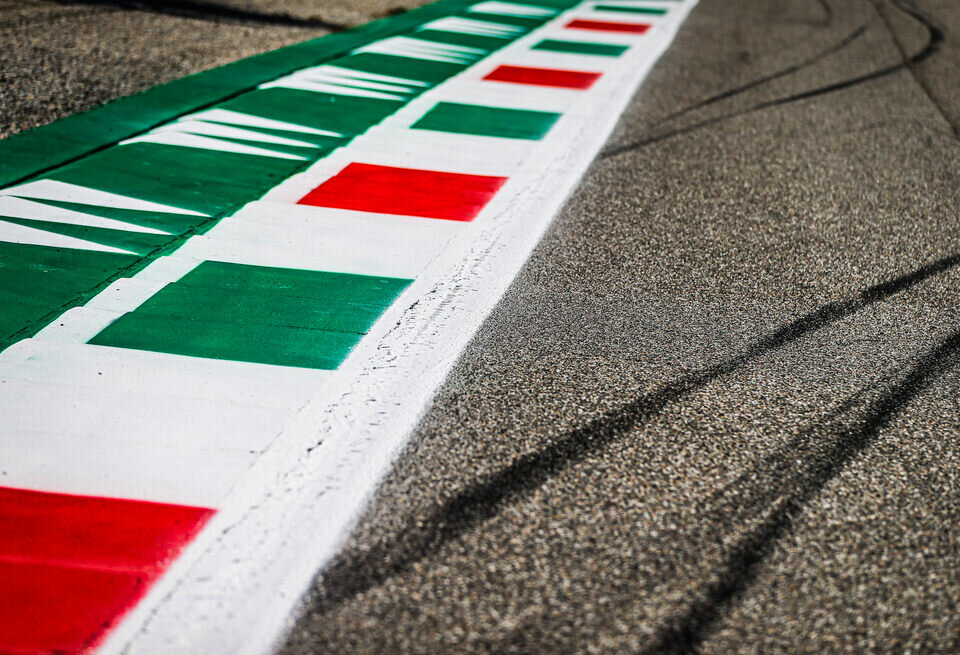    Трансляция второй тренировки Гран При Италии Формулы 1Sauber Group