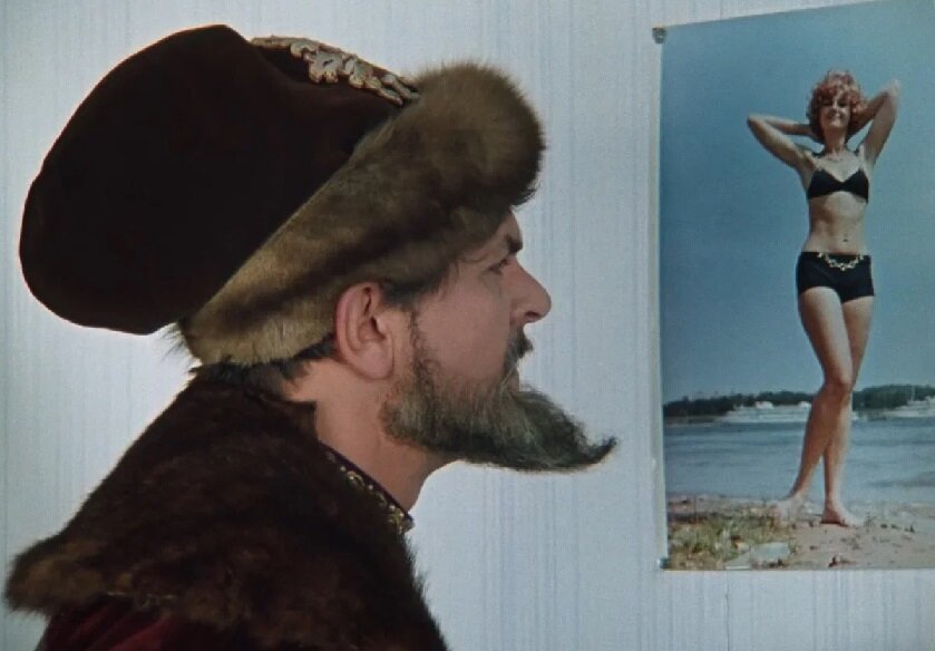 Знаменитый советский кинорежиссер Леонид Гайдай за время своей творческой деятельности снял чуть более 20 художественных фильмов, включая и короткометражные.-2