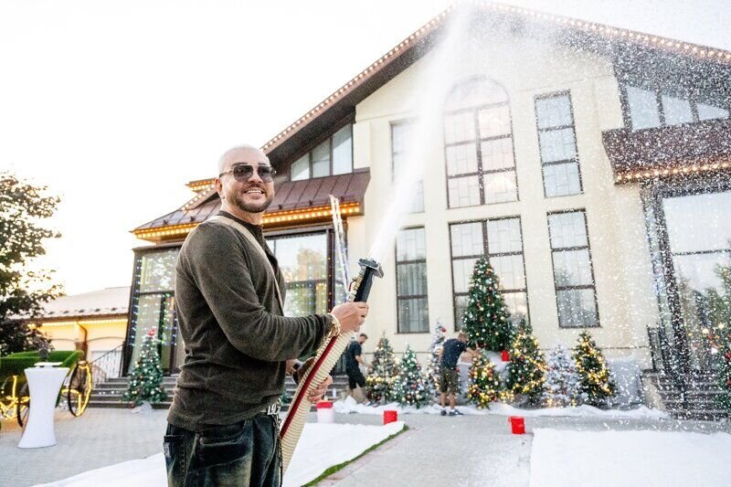 Филипп Киркоров на съемках фильма «Елки-10»