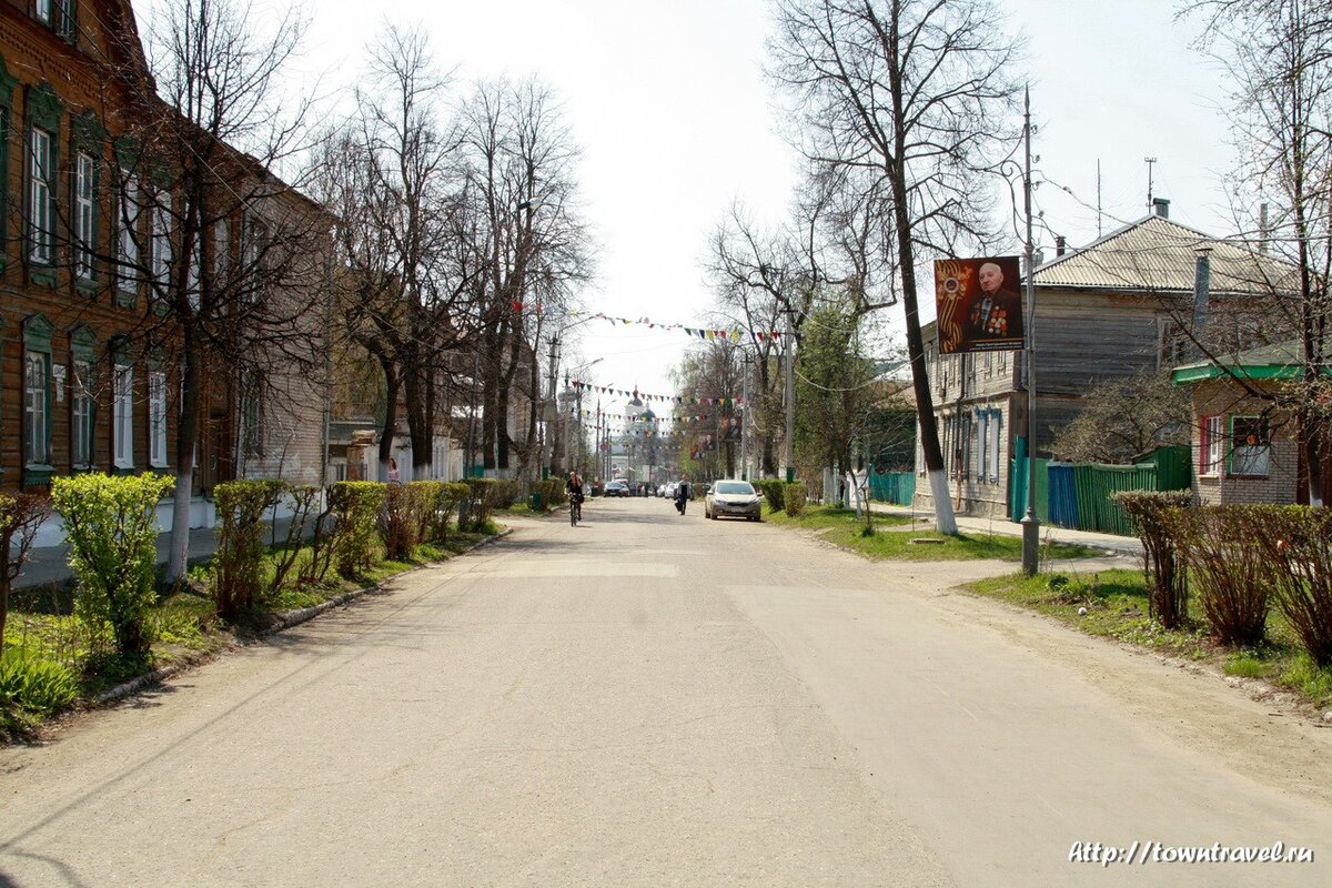 Арзамас. Вид на улицу К.Маркса и церкви. Фото из открытых источников.