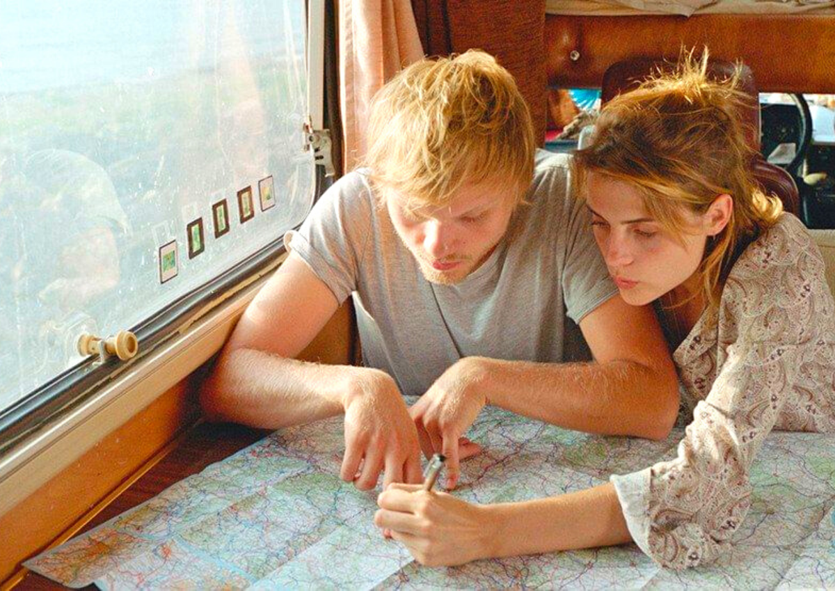 Кадр из фильма "Романтики 303"