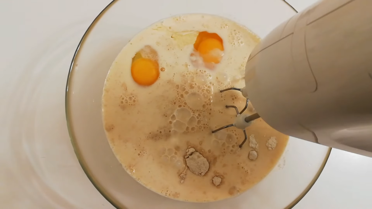 Смешать ингредиенты миксером. Фото автора.