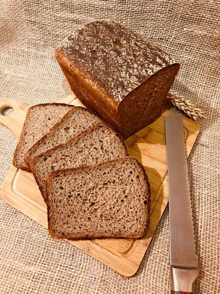Ржаной хлеб. Диетический хлеб. Ржаной вкус. Черный хлеб. Корочки покровский хлеб ржано-пшеничные.