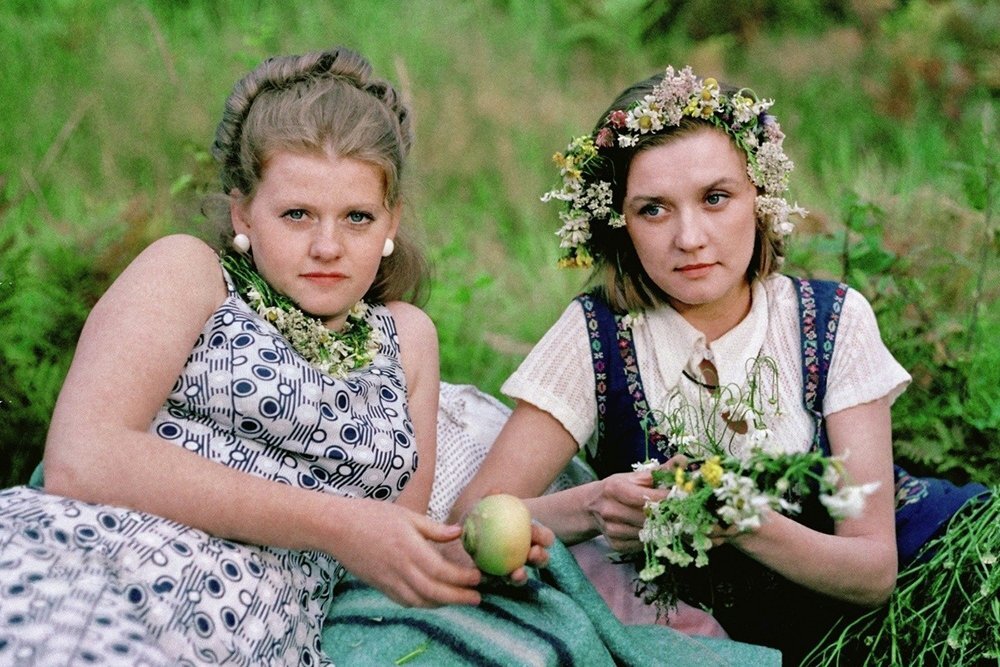 Кадр из фильма «Москва слезам не верит». Источник: pinterest.ru