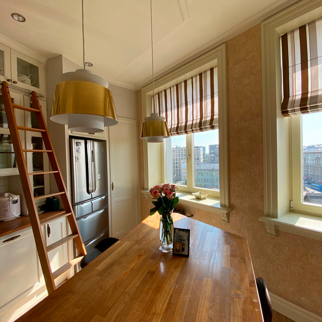 Римские шторы на кухне