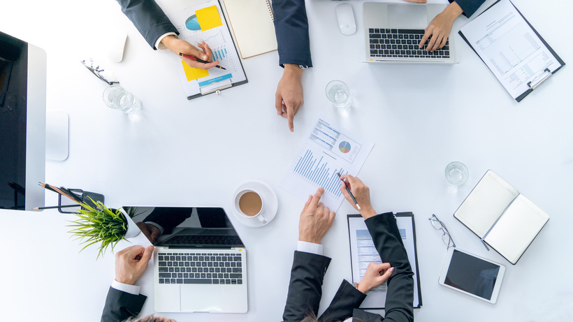    Работа с документами © Adobe Stock