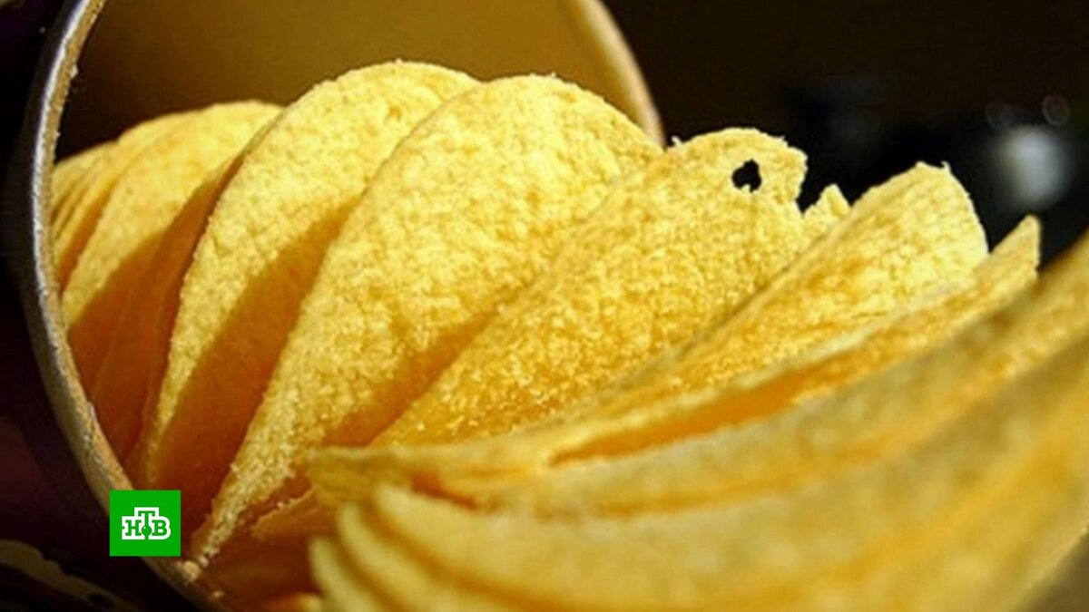 В российских магазинах заканчиваются запасы чипсов Pringles | НТВ: лучшее |  Дзен