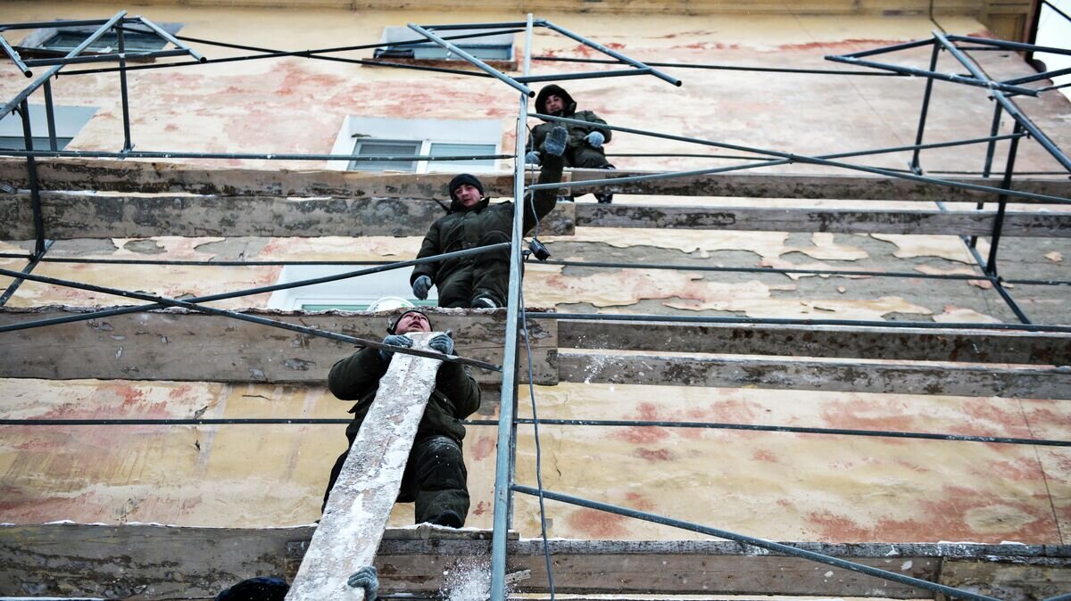    Капитальный ремонт жилья в Омске© РИА Новости / Алексей Мальгавко