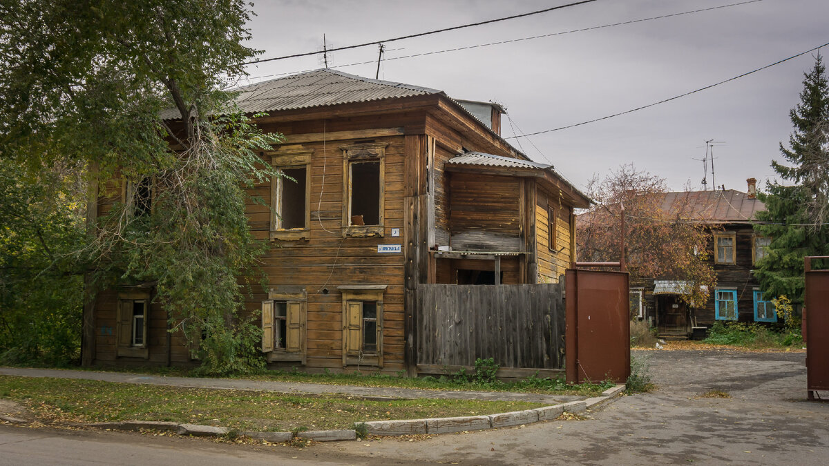 Луначарского 85 пермь. Луначарского 11 пермь. Памятники архитектуры 19 века. Луначарского 11 пермь. Жилые дома 19 века.