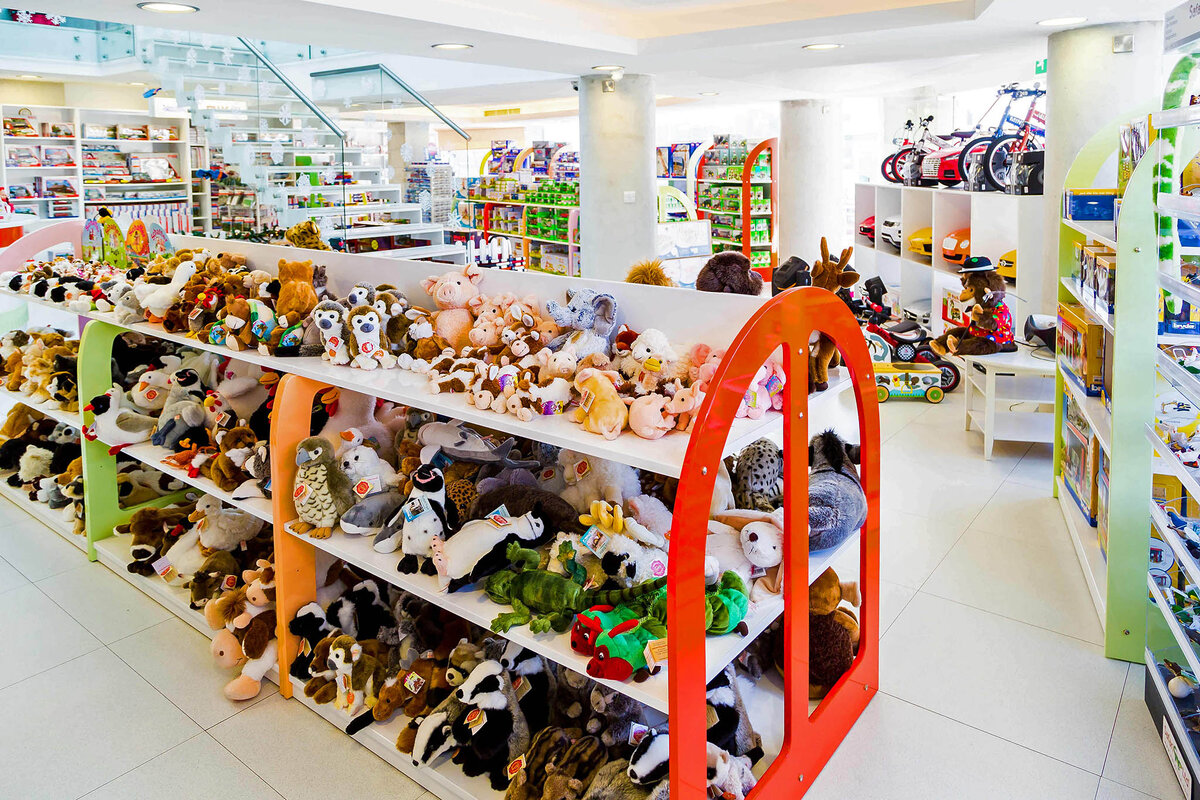 Мама Ильи не могла пройти мимо детских товаров