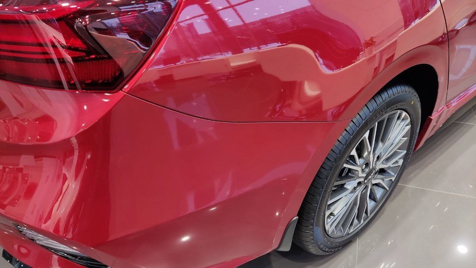     Перед весенним сезоном необходимо помыть кузов машины. Фото: «МК в Питере»