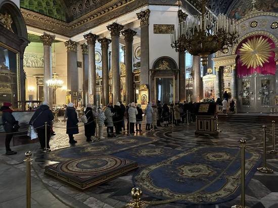     Нельзя поминать в Церкви совершивших грех самоубийства и некрещеных в Родительские субботы. Фото: «МК в Питере»