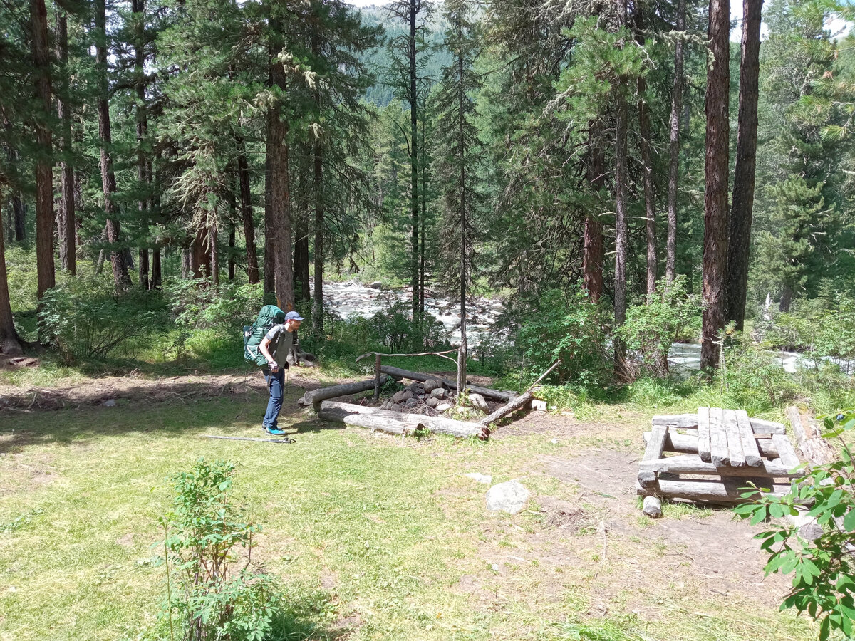 Первая стоянка, самая близкая от нижнего Мультинского озера.