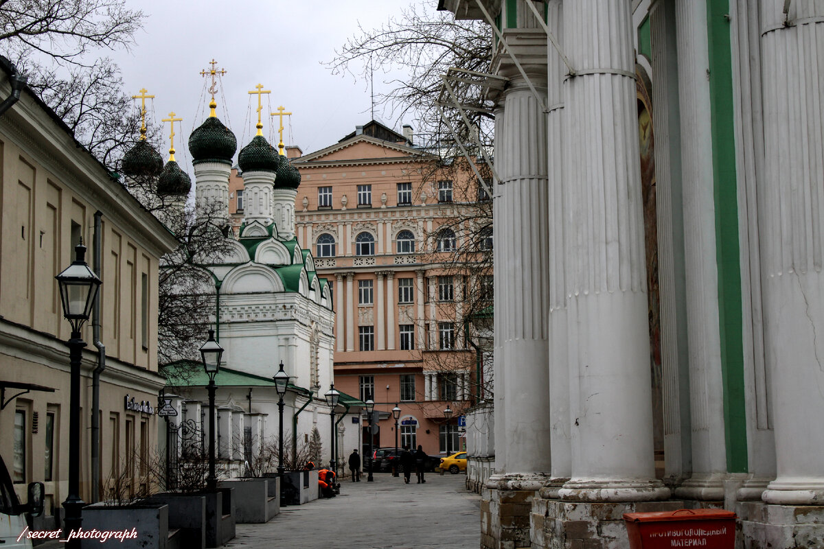 Храмов переулок