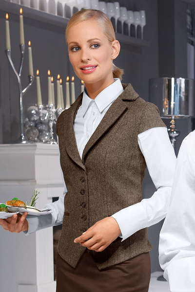 При выборе оптимальной модели женского жакета корсетного типа в САПР выявлена ​​возможность совершенствования как типовых конструктивных решений, так и создания индивидуальных моделей одежды.