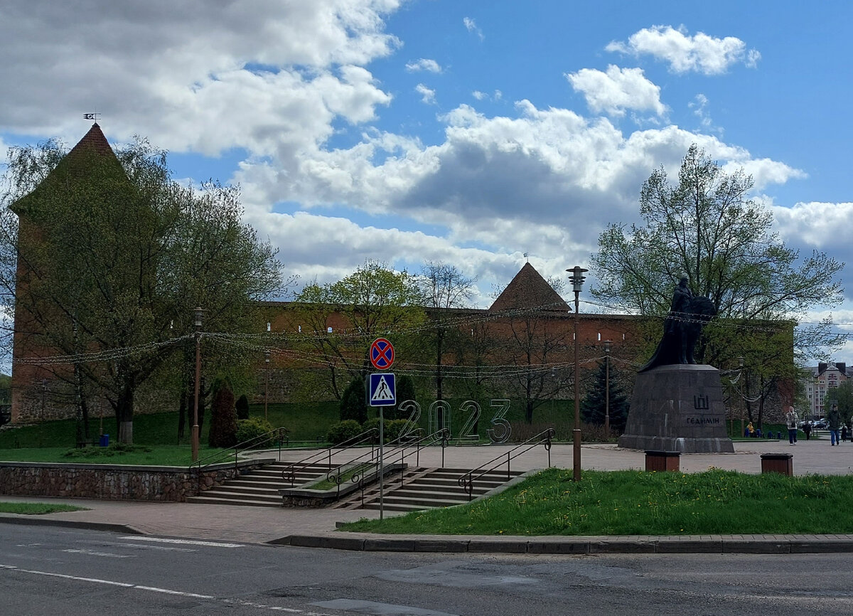 Памятник князю Гедимину