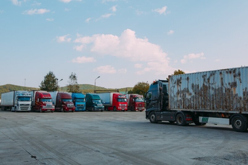  Фуры. Фото: Мария Смитюк, ИА PrimaMedia
