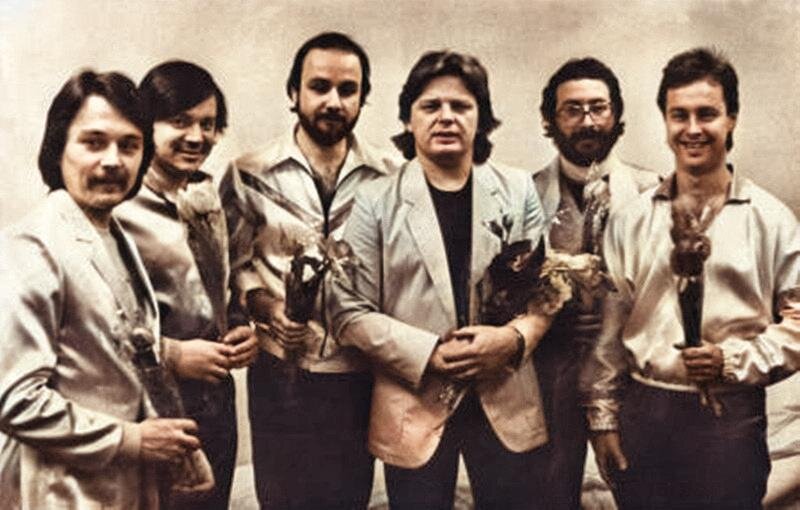 группа «Аэробус», слева направо: Игорь Шабловский, Сергей Рудницкий, Алик Микоян, Юрий Антонов, Евгений Маргулис, Виктор Варвалюк 1980-е