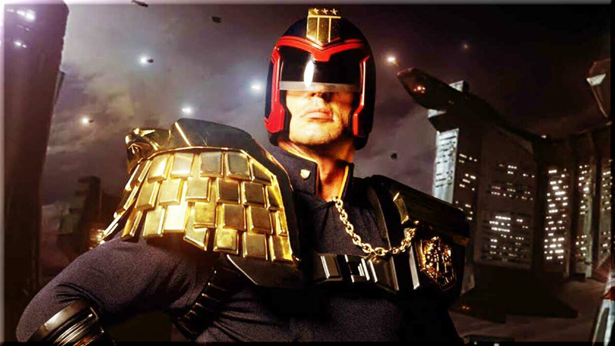 Все актеры сыгравшие роль Судью Дредда (4 актера + актеры озвучки)