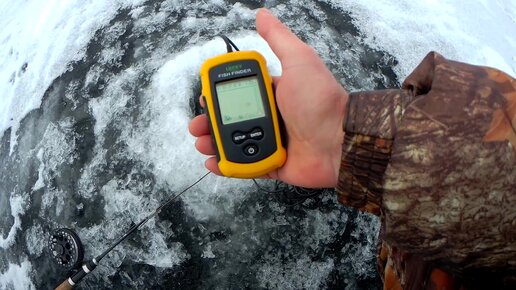 Ловля судака видео. Судак зимой ловля с эхолотом. Треска на эхолоте. Судак на эхолоте lowrance. Эхолот hawkeye digital sonar.
