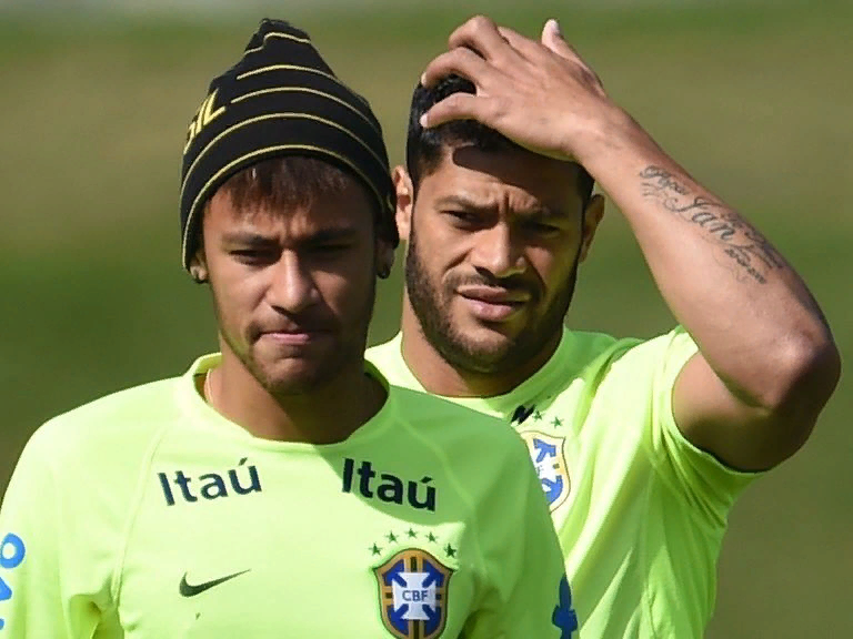 Неймар и Халк. Оба были суперзвездами и лидерами своих клубов, "ПСЖ" и "Зенита", но еврокубки - не для этих клубов?!