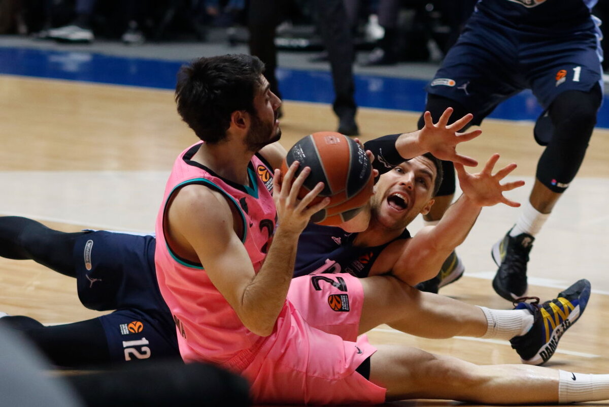 "Зенит" обыграл "Барселону" и сравнял счёт в серии плей-офф Евролиги  (Фото: Максим Константинов, P1spb.ru)