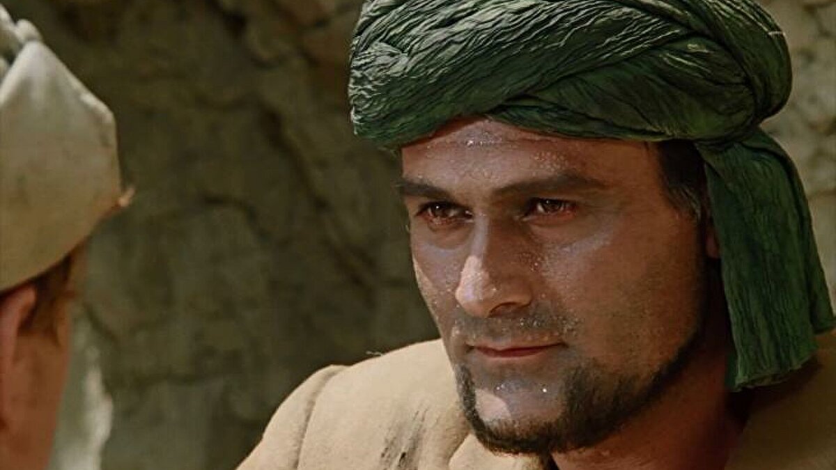 Актёры белое солнце в пустыне. Актер абдулла белое солнце. Абдулла белое солнце пустыни актер. Кахи кавсадзе абдулла белое солнце пустыни. Черный абдулла белое солнце пустыни.